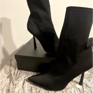 BROOKS POINTED TOE SCULPTURED ROUND HEEL ANKLE SOCK BOOT IN NUDE LYCRA